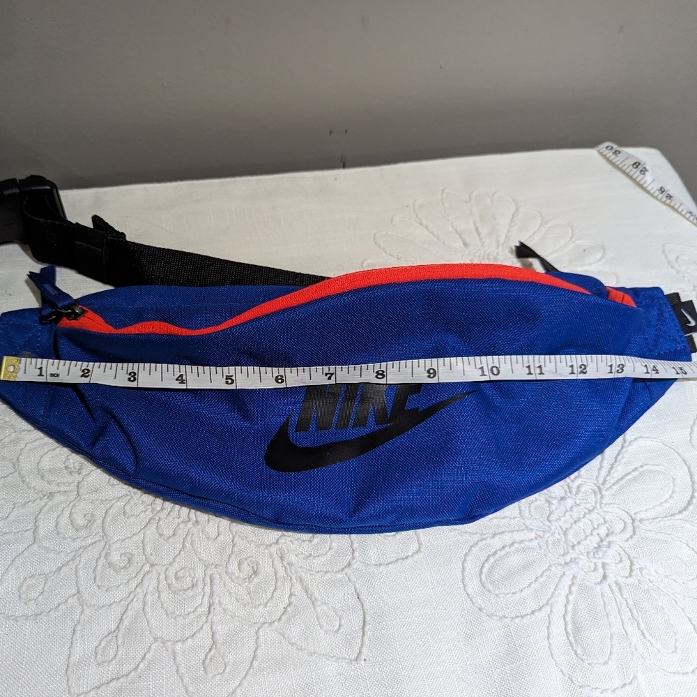 Nike Heritage Cross Body / Hip Pack - Picture 8 of 10